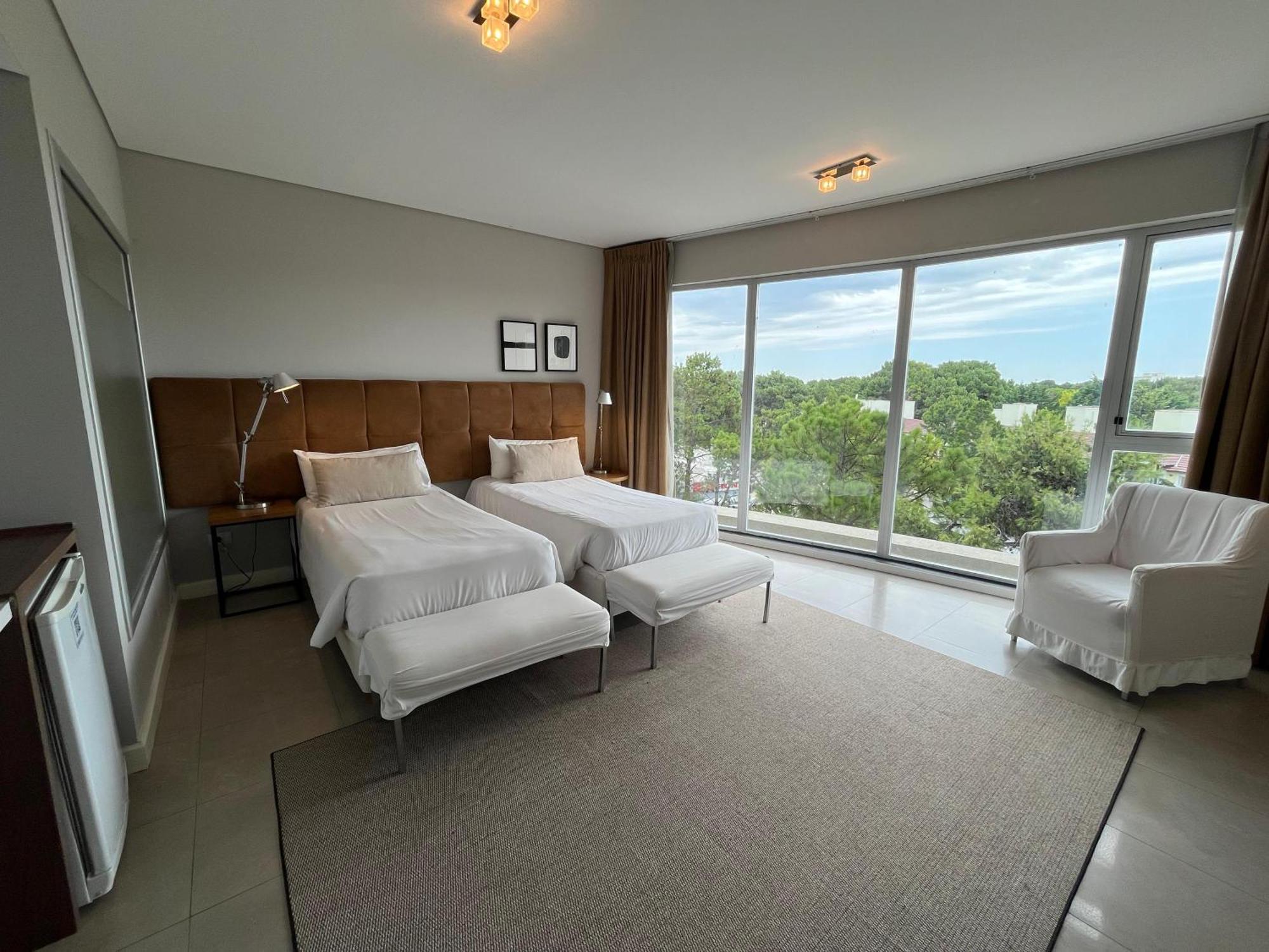 Hotel Zentiva ปีนามาร์ ภายนอก รูปภาพ