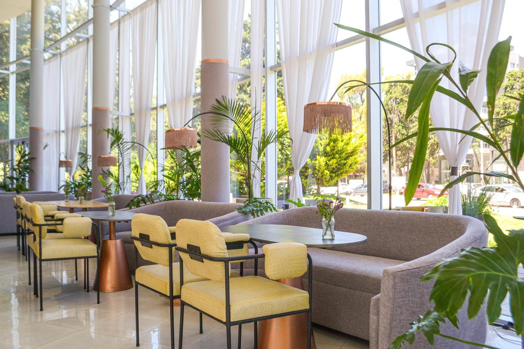 Hotel Zentiva ปีนามาร์ ภายนอก รูปภาพ
