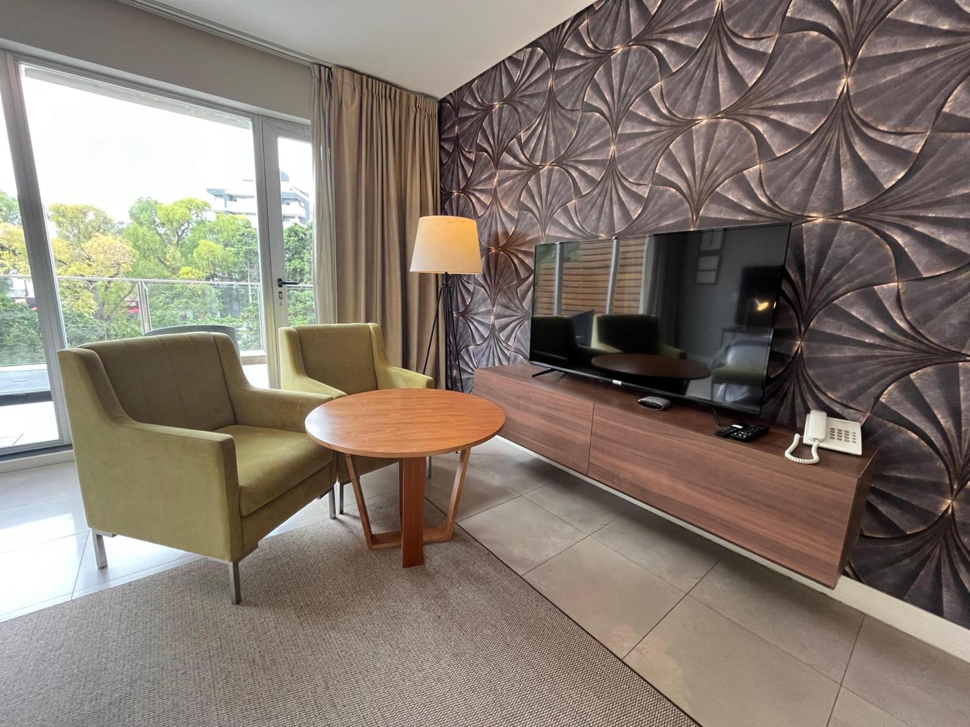 Hotel Zentiva ปีนามาร์ ภายนอก รูปภาพ