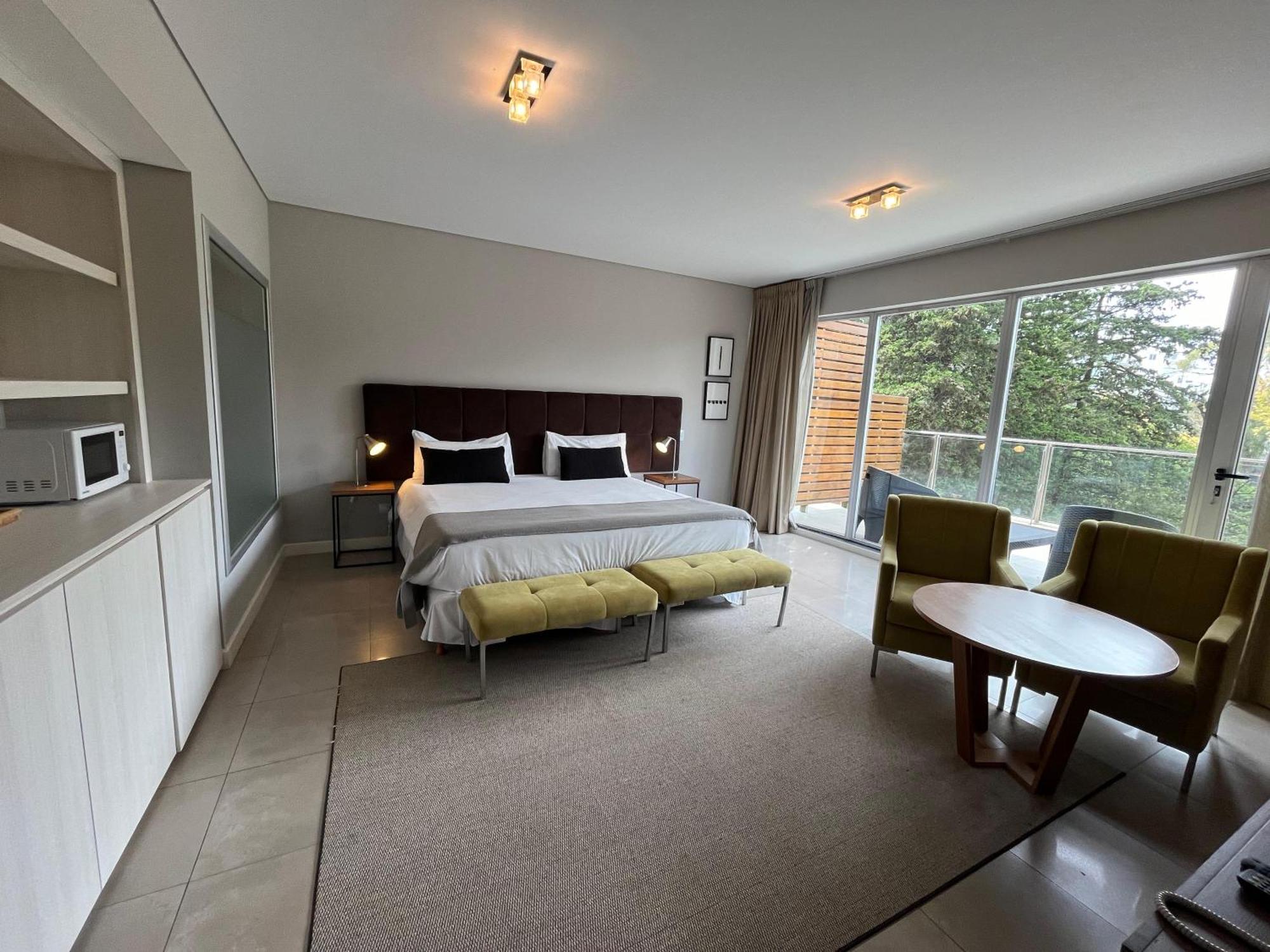 Hotel Zentiva ปีนามาร์ ภายนอก รูปภาพ
