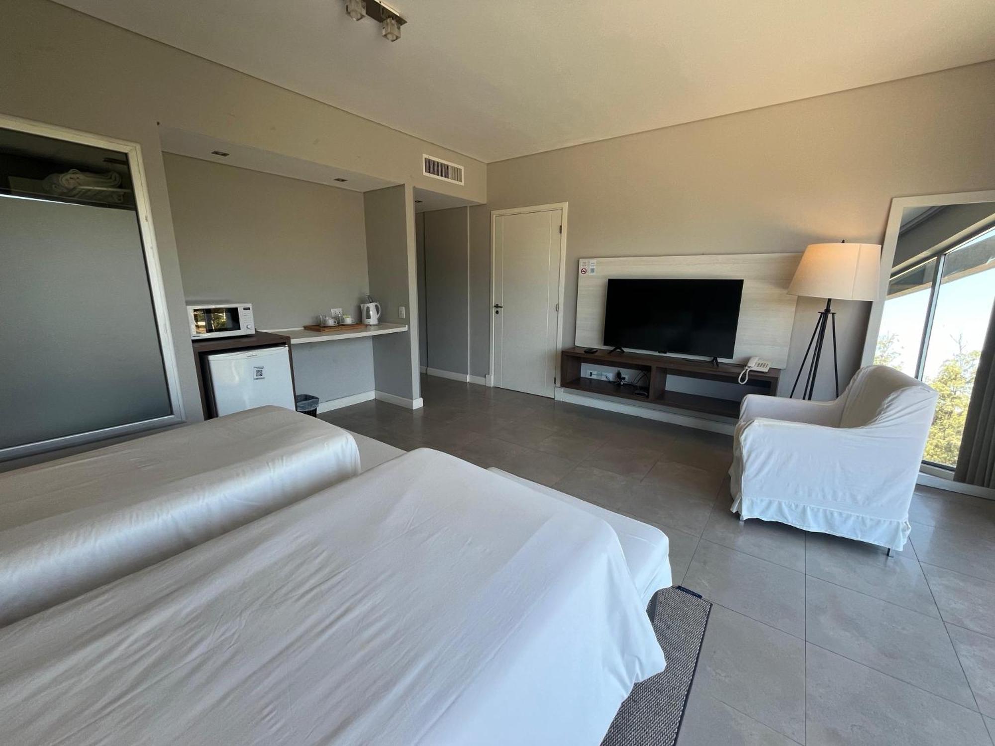 Hotel Zentiva ปีนามาร์ ภายนอก รูปภาพ