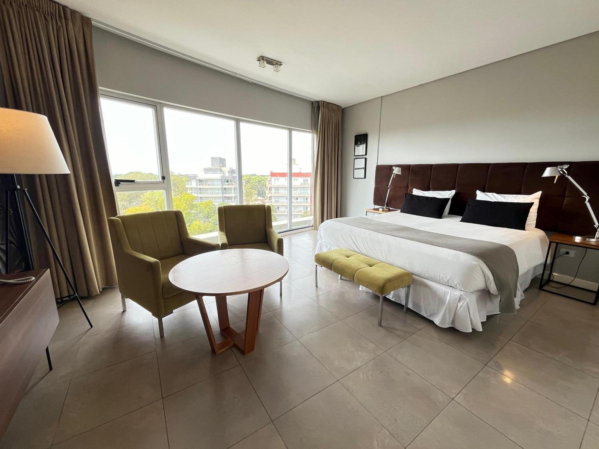 Hotel Zentiva ปีนามาร์ ภายนอก รูปภาพ