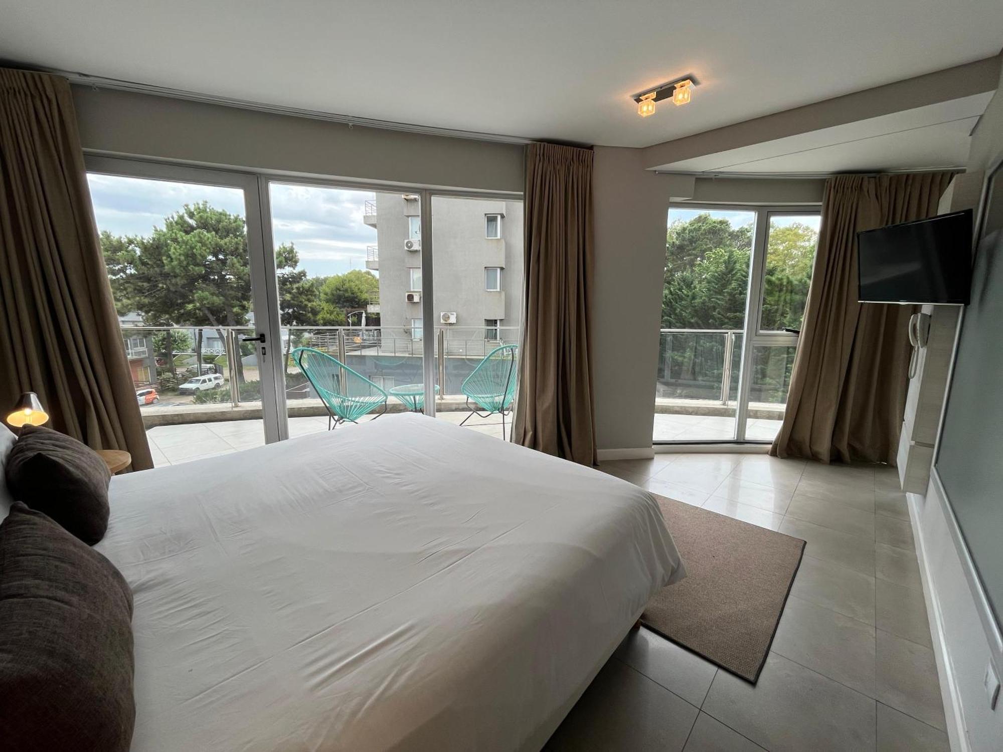 Hotel Zentiva ปีนามาร์ ภายนอก รูปภาพ