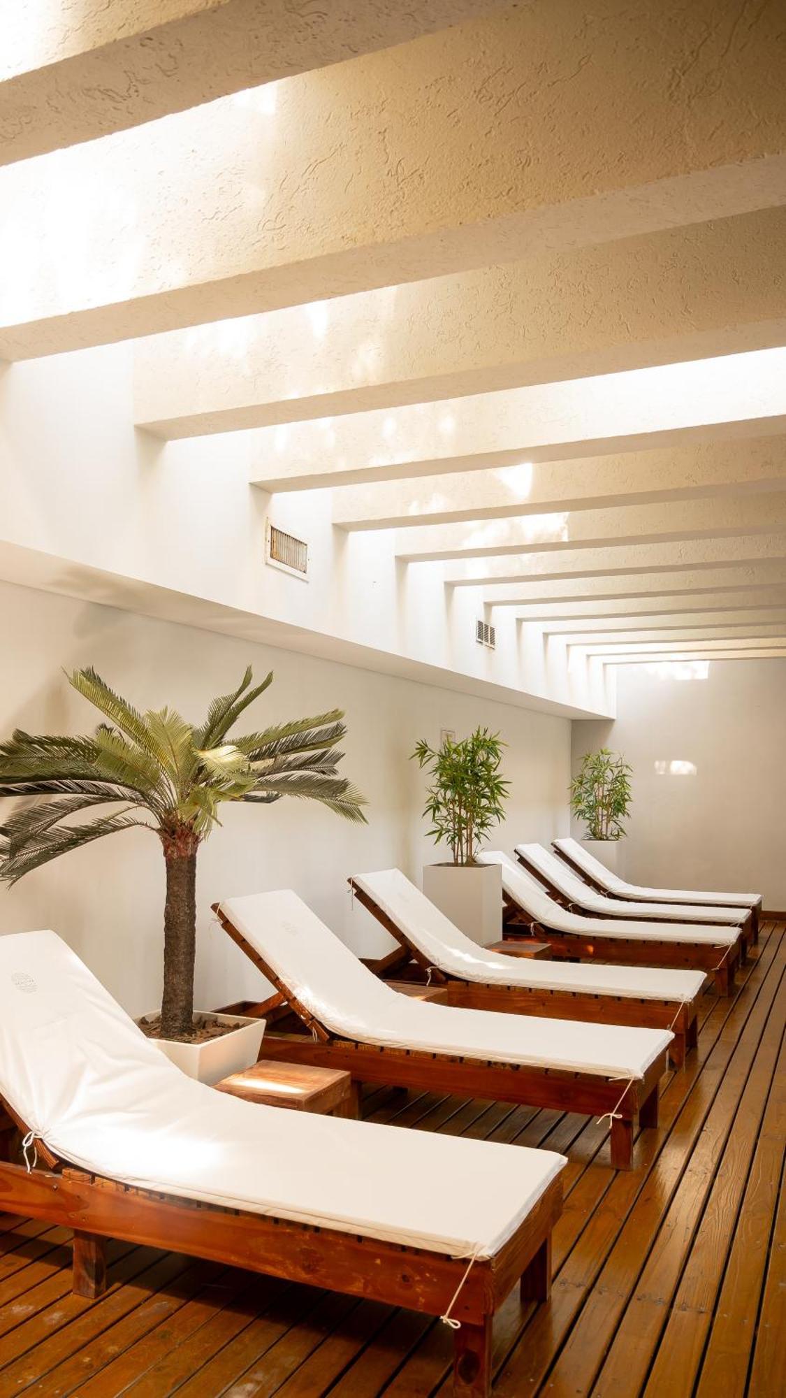 Hotel Zentiva ปีนามาร์ ภายนอก รูปภาพ