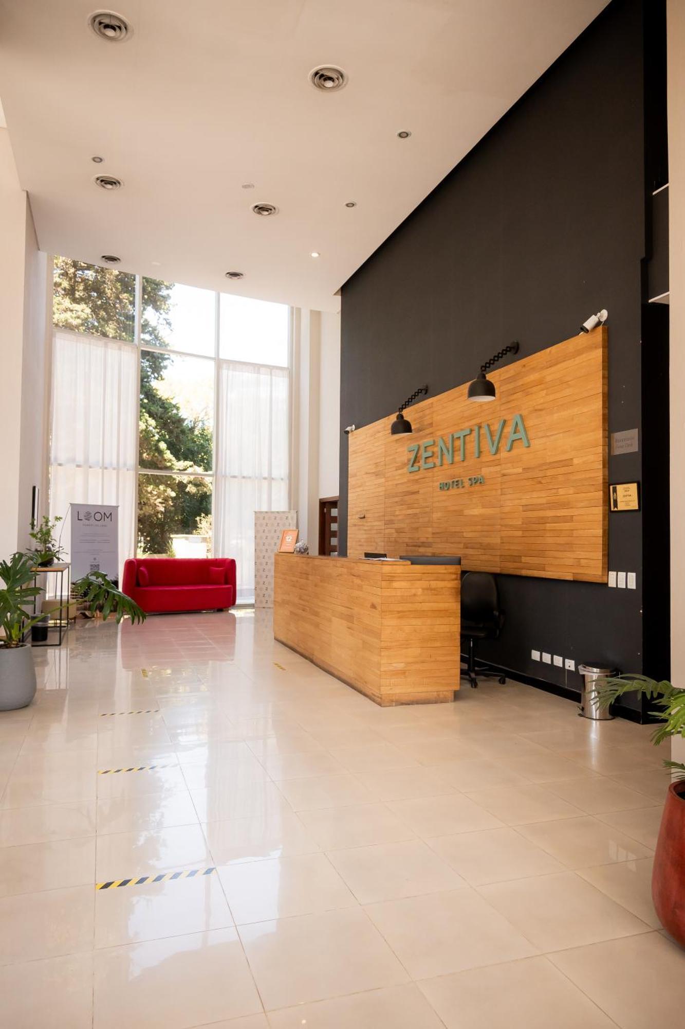 Hotel Zentiva ปีนามาร์ ภายนอก รูปภาพ