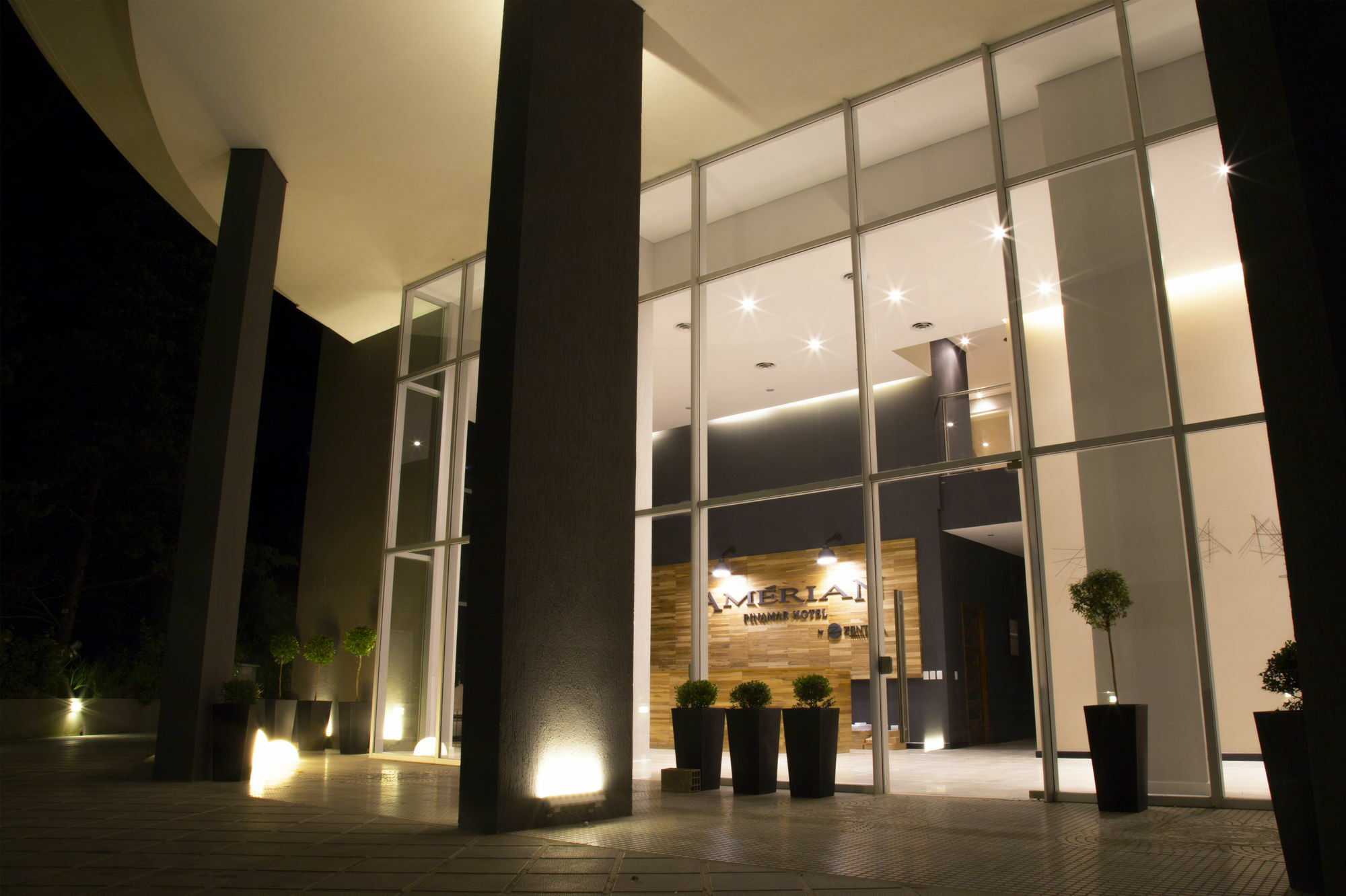 Hotel Zentiva ปีนามาร์ ภายนอก รูปภาพ